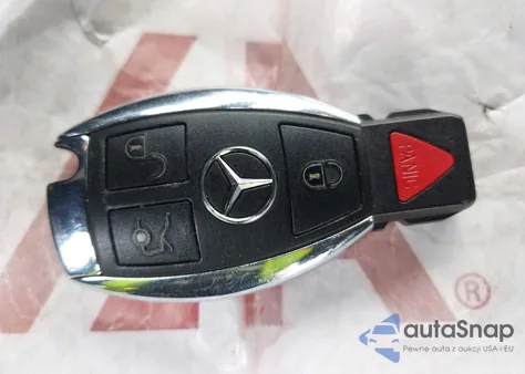 2011 Mercedes-Benz Gl 550 4Matic z USA, uszkodzony, nr VIN 4JGBF8GEXBA750019